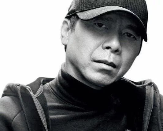 老梁剑指冯小刚,什么大导演,就是臭流氓,观众不