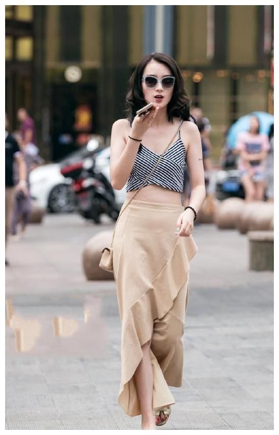 街拍:图2清凉精致，图5简约俏皮，图6笑容灿烂颜值高