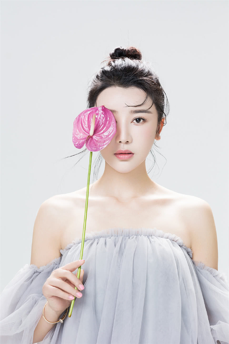 换发型像换脸?Angelababy包子头美翻天了,网友:黄晓明真是有眼