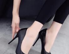  #高度#日本发明女性高跟鞋：可随时随地切换高度，堪称女性的福音！