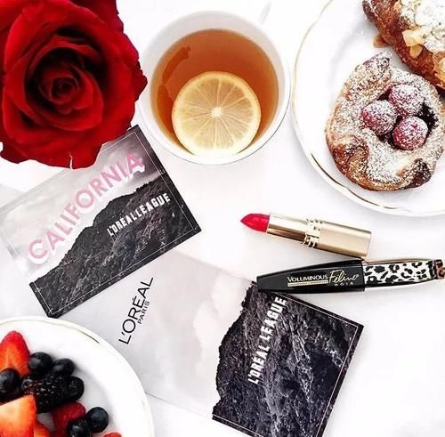 杨幂的“扶摇妆”比白浅好看一万倍，怪不得阮经天对她摸脸杀！