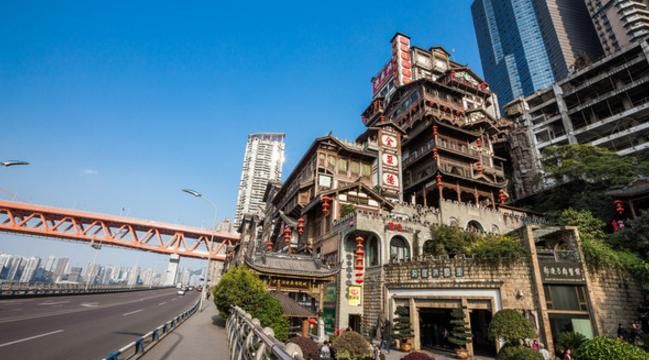 经济@中国面积最大的直辖市，比台湾和海南加在一起还大，是上海的13倍