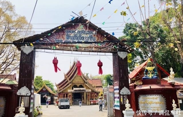 泰国清迈最奇怪的寺庙,只允许男人进佛堂,女人买了门票却不能进