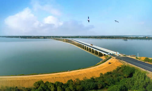  遗忘：湖北被遗忘的一处湖泊，是全省第三大湖泊，地跨三市交界