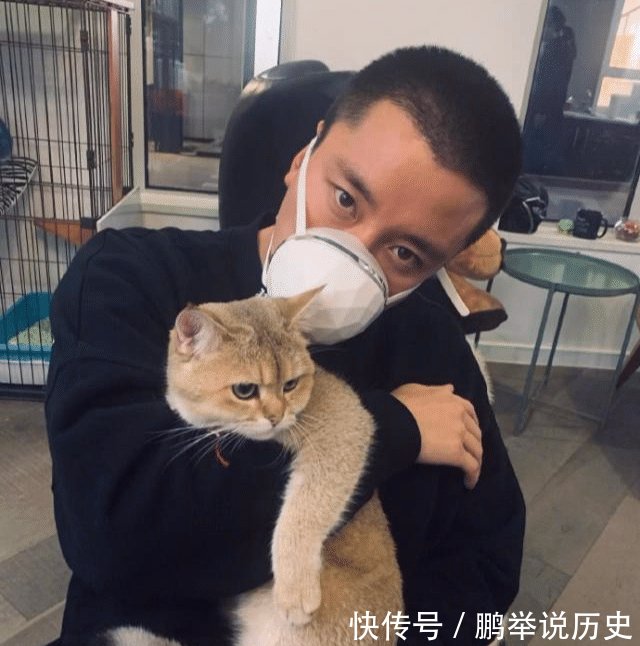 求和 继贾乃亮发博一个人之后, 李小璐方发微