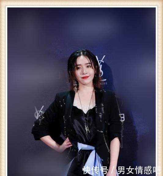 当徐璐阚清子同穿短裤现身，网友终于见识到蚂蚁腿与大象腿差距