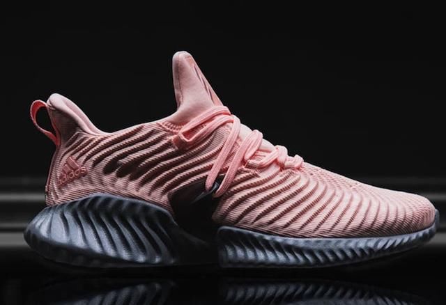 波纹鞋面设计！AlphaBounce Instinct 多款配色即将登场