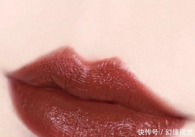 「浓郁」这5款浓郁的巧克力色口红,颜色显白又有气质,让人超心动!