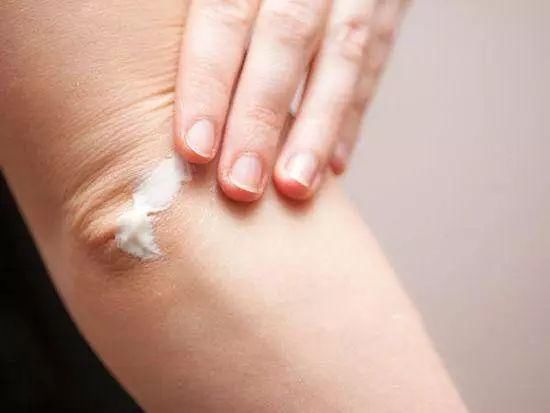 同样穿的大牌礼服，舒淇美成仙，Ta怎么就……