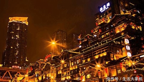 中国最惊艳的夜景城市，比肩北京上海，就在西部