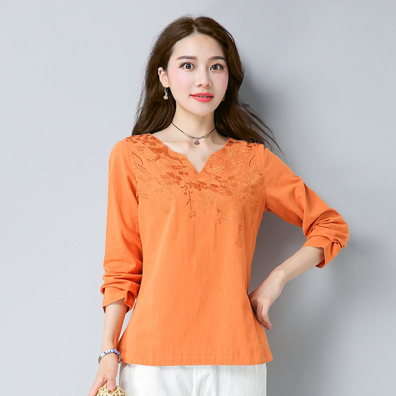 现在女人越来越会穿，棉麻衣+平底鞋，美出新高度，这才叫洋气