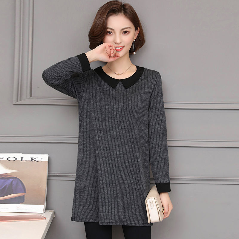 45岁小姨从不穿裙，只穿这娃娃衫+萝卜裤，嫩美像小姐姐