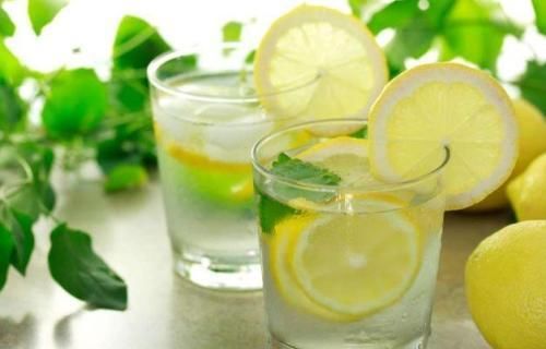  「美白」给大家推荐一些美白的方法，还有一些小窍门