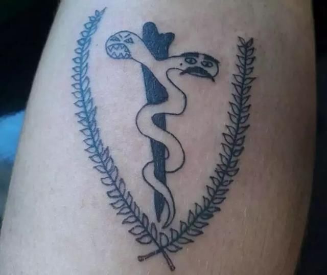 26岁女子开纹身店，纹出来的东西“奇丑无比”,客户却很喜欢