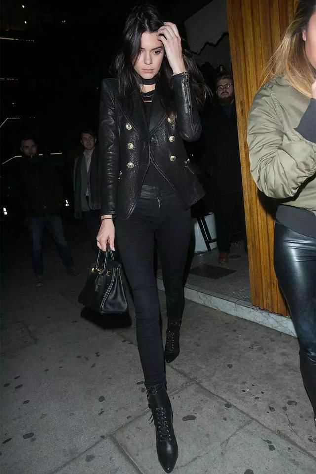 慵懒甜美超酷girl，卡戴珊家金小妹!