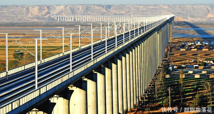 直击高铁黄河第一桥全长9969米, , 共175个桥墩