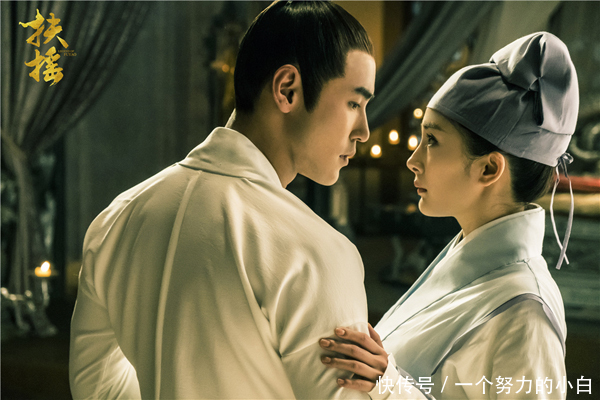 杨幂因一条微博被骂缺德，还牵扯到女儿，这年头做明星真不容易！