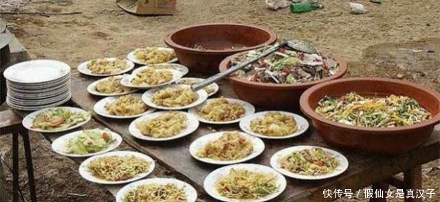  「宴席吃」看看那些“无中生有”的农村宴席，个个让人欲哭无泪