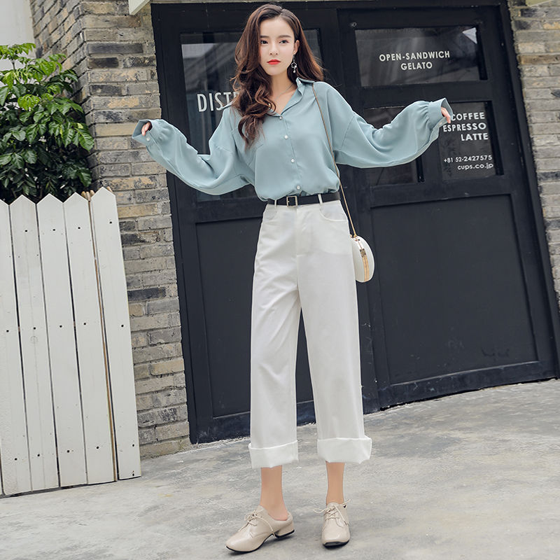 开学季最火的“时尚港风套装”，上身显瘦又洋气，走到哪都是焦点