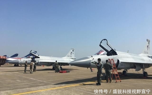 『枭龙战斗机』枭龙战机价格一路飙升:最初1500万美元一架,现在几乎涨了两倍