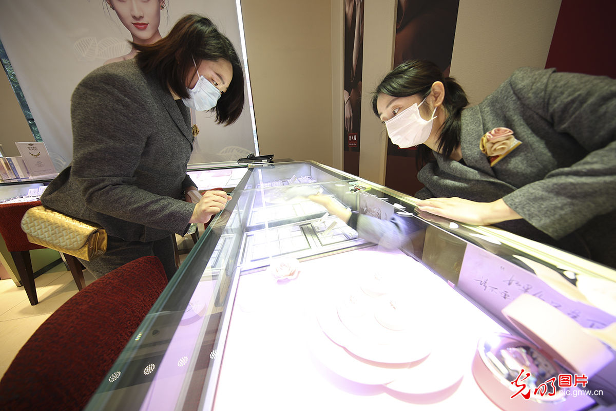  「商街」武汉多家主力购物中心、商街恢复运营