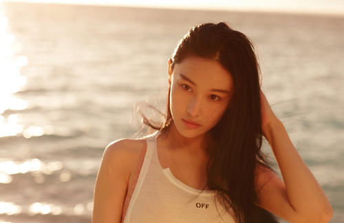  感悟■张馨予社交平台发布人生感悟，引起网友共鸣