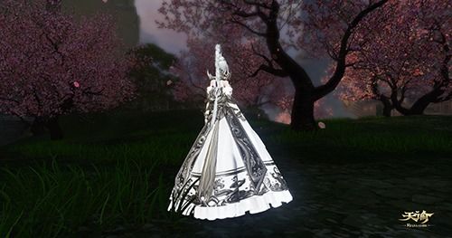 伪装副本BOSS 《天谕》时装新玩法