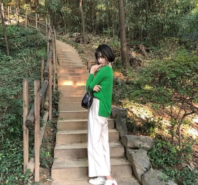  显瘦：一年四季必备的阔腿裤，今年春夏流行这3条，显高又显瘦