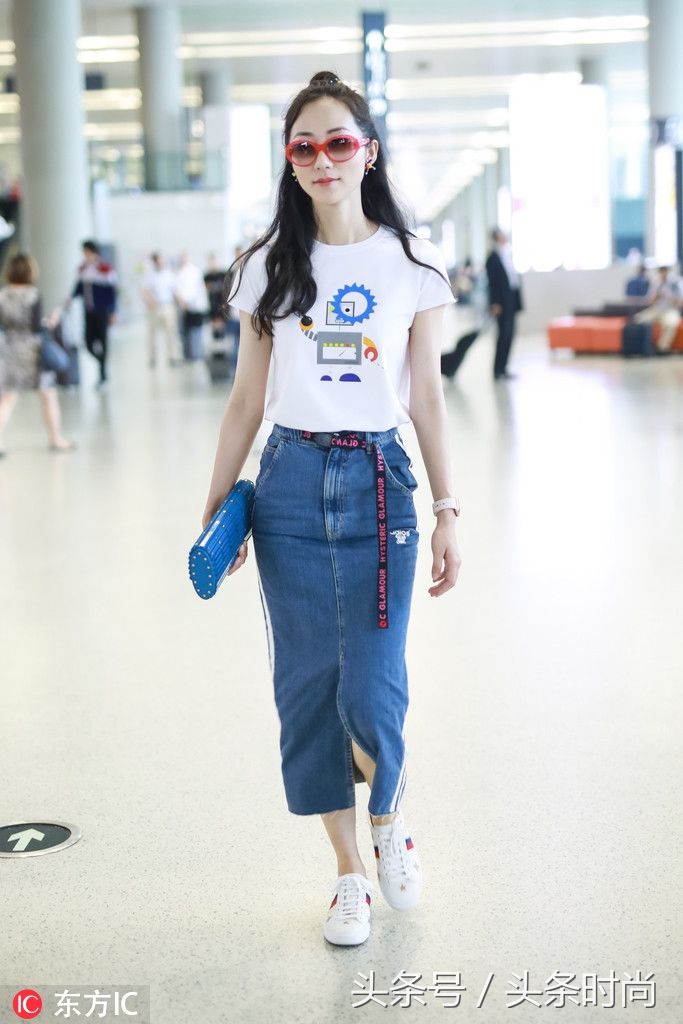 世界上还真的有穿什么衣服都很好看的人 韩雪就是其中一个!