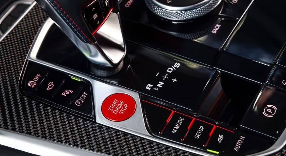  『SUV』3.8秒的大型豪华SUV：赏析2020款全新宝马X5竞赛版