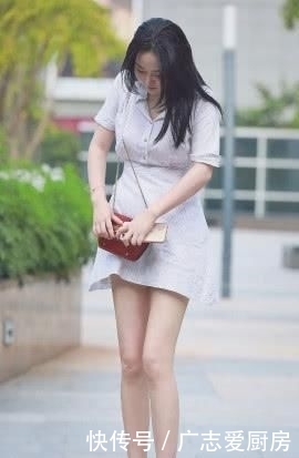 『清爽』白色细条纹连衣裙,素雅清爽,尽显气质女神的自信与温柔