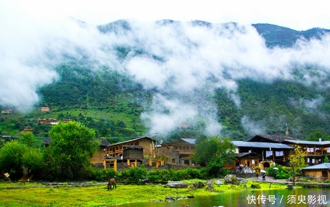 中国最“独特”的村庄，景色美如世外桃源，流行“一女侍二夫”