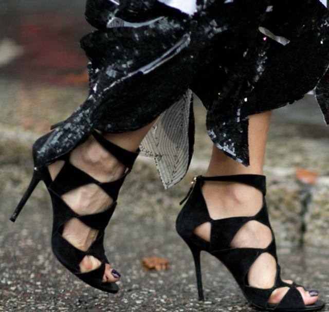 欧美大牌范尖头高跟鞋，极致的时尚性感美，轻松做个迷人时髦咖