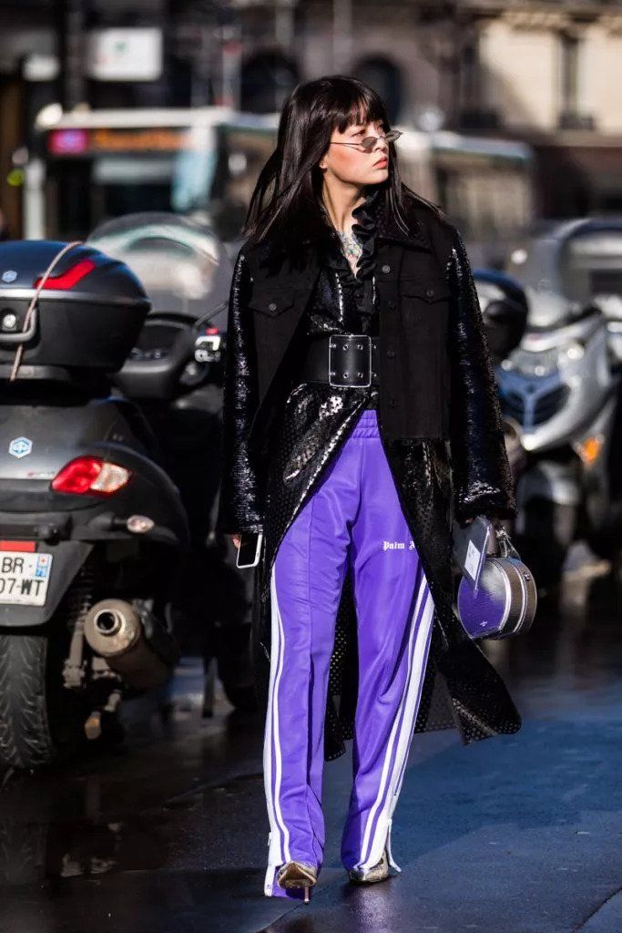 入秋后，阔腿裤的搭配也是时候升级一下了!