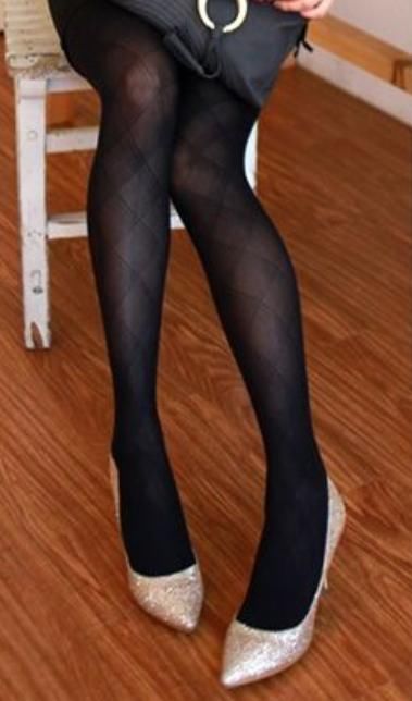 尖头细跟漆皮高跟鞋，白色典雅知性，黑色简约妩媚，银色闪耀诱人