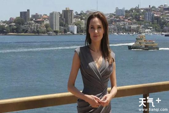 大胸妹子怎么穿衣好看 这三大雷区需避开