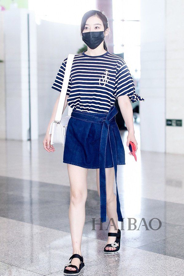 高腰A字裙搭出完美身材比例!明星博主A摆裙搭配方案，让你腿长羡