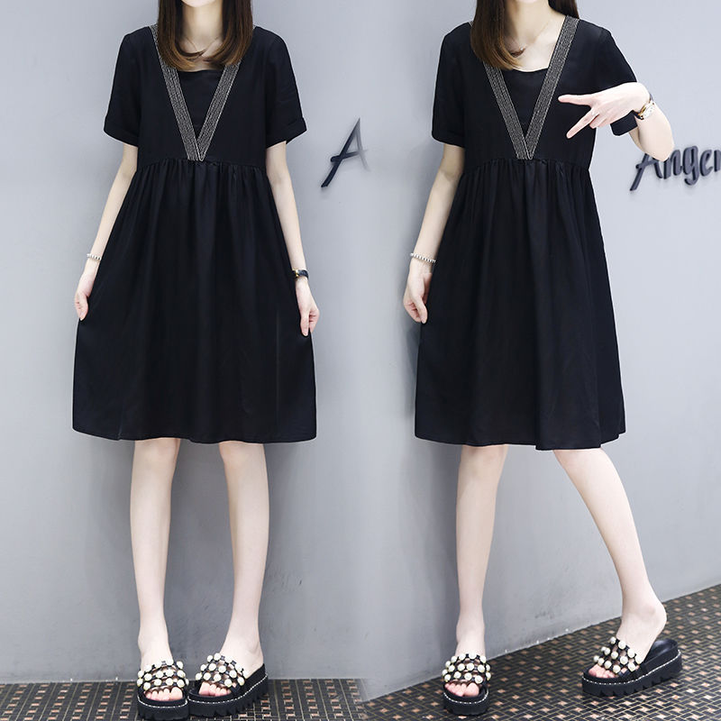 70后女人要穿正经点，看看下面的冷淡裙，干练知性又不失性感