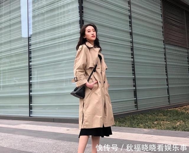 时髦:春季裙子别总单穿,今年流行这4种穿法,时髦洋气又有范,贼好看