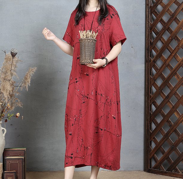 入秋早晚凉!爱美女人别穿打底裤!试试这印花裙，照样美到起飞