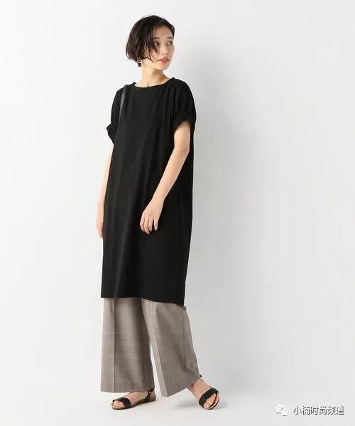 换季穿啥?一件黑色连身洋装让你完美搭出日系时尚