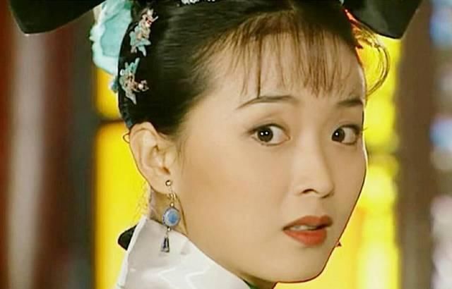  #美妆博主#小燕子的高挑眉，紫薇的百变唇妆，《还珠格格》才是美妆种草机啊