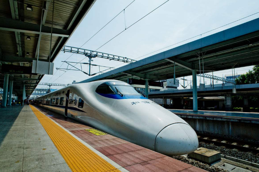 河南将迎来一条“千亿高铁”，连接湖北、重庆，带动沿线经济发展