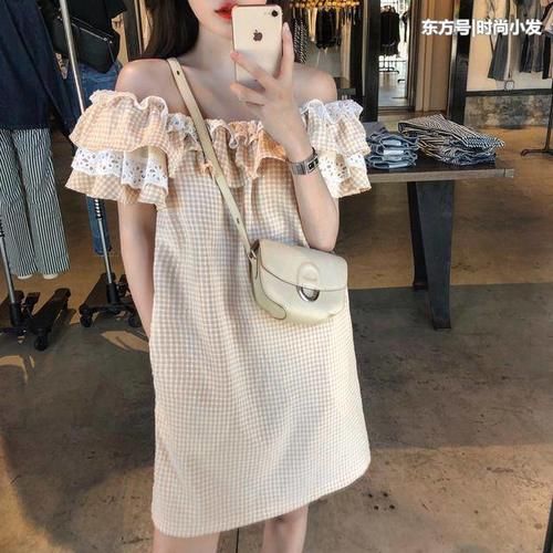 夏天穿小心机连衣裙，时尚小清新，减龄又俏皮！