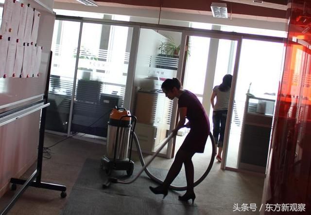 气质--当50岁的保洁员阿姨穿上黑丝