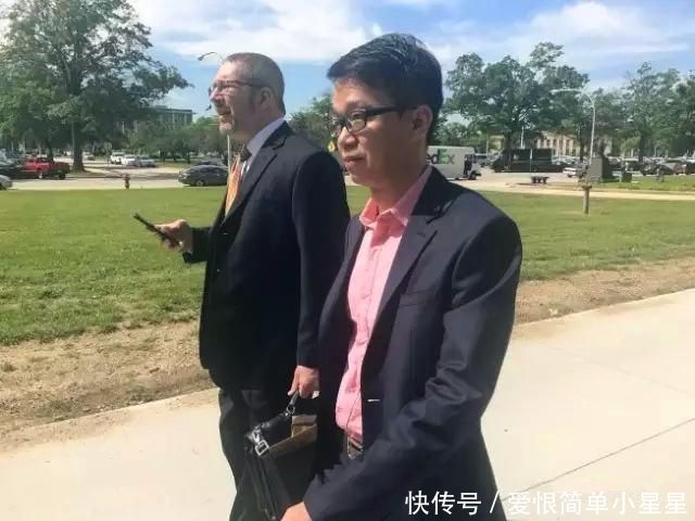 周立波再揭唐爽：录用鉴定是假的，黄皮白心的洋鬼子，回国只为捞