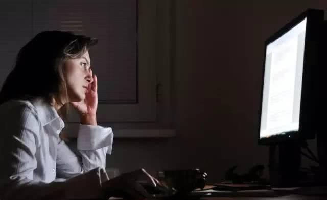  「长期缺乏睡眠」睡得越多，人就越瘦！看完这些，你还敢熬夜吗？