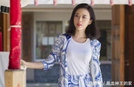 拥有:她是公认最美“嫦娥”, 拥有绝世容颜