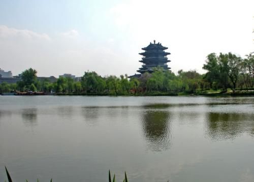 大明湖免票后,每年门票收入损失6千万,但济南旅游收入翻几十倍