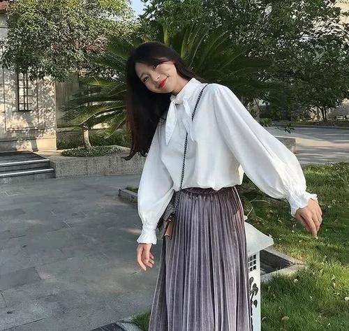  #少女#收起你的普通衬衫吧！今年流行这4款衬衫，穿上它你就是人群焦点